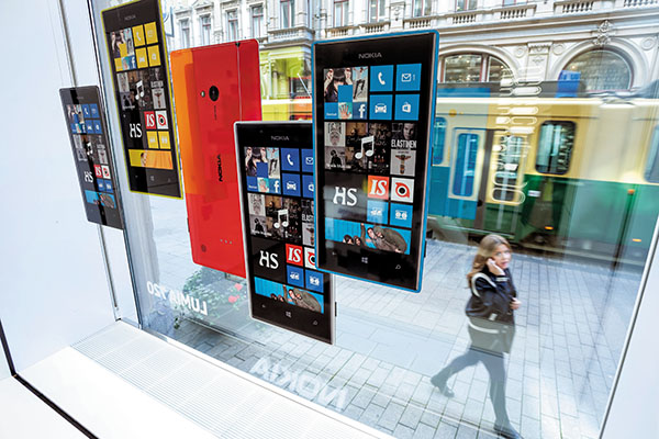 Can Nokia and Microsoft Pull Each Other Out of the Abyss in 2014?