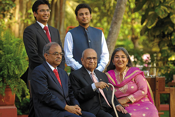 Sitting (L-R): Rajendra Barwale, BR Barwale and Usha Barwale
Zehr. Standing (L-R): Aashish Barwale and Shirish Barwale