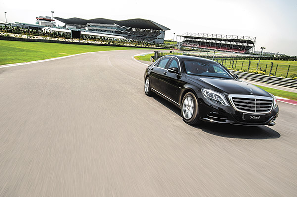 Mercedes S 600 Guard: Armoured cars never came so good