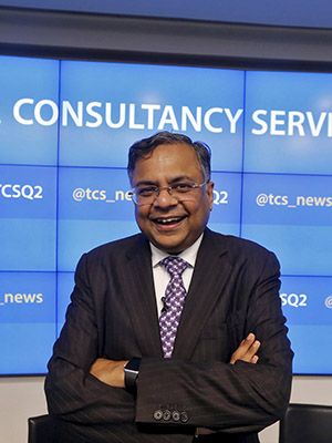 TCS slips behind Infy in dollar-revenue growth for FY16