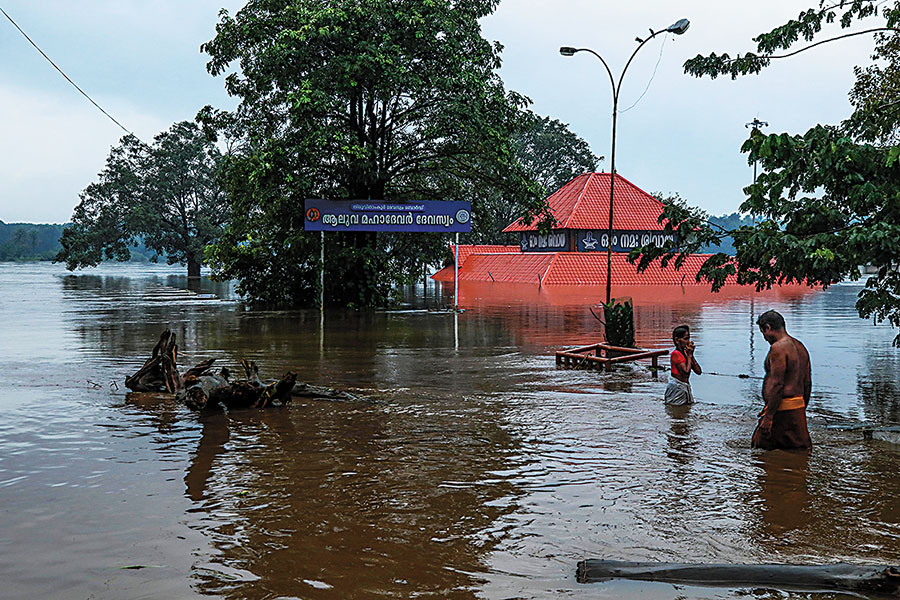 kerala floods-1227946497-afp