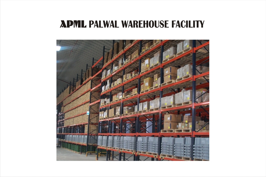 custom warehousing solution - 900x600