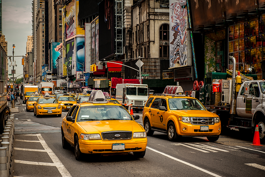 Some studies indicate that people engage in tipping to increase the likelihood of better service in the future. But in New York, where there were more than 11,000 yellow cabs before the pandemic, the chances of getting the same driver twice are very low
Image: Shutterstock