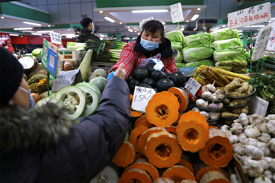 A super-market in China which like other Asian nations is being affected by a rise in inflation. (Credit: REUTERS/ Tinsgshu Wang)