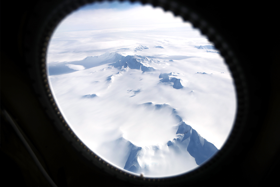 A file photo of Mountains and land ice seen from NASA's Operation IceBridge research aircraft in the Antarctic Peninsula region, on November 4, 2017, above Antarctica. Image: Mario Tama/Getty Images