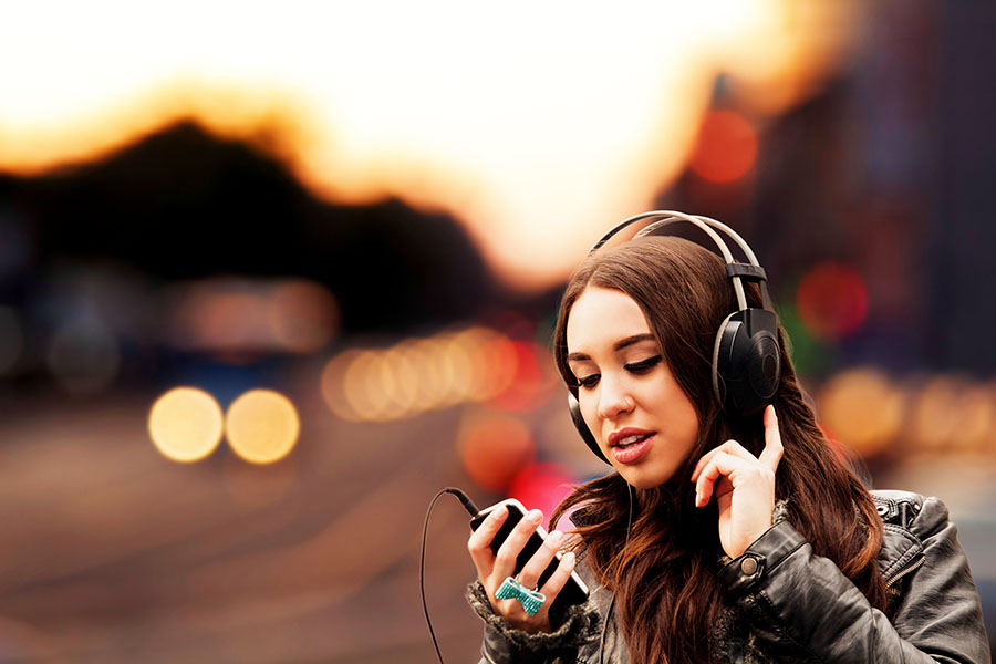 It is now possible to preview the new songs of your favorite artist.
Image: Shutterstock