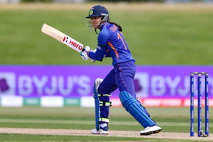 India's Smriti Mandhana plays a shot during the Round 1 Women's Cricket World Cup match between India and Pakistan at Bay Oval in Tauranga on March 6, 2022.
Image: Michael Bradley/ AFP

