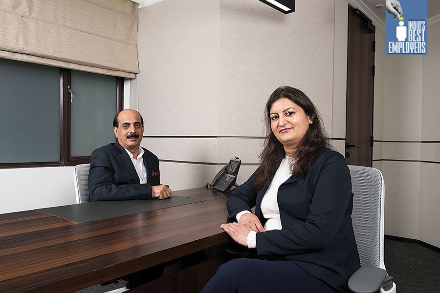 Sunil Duggal, Group CEO and Whole Time Director; (right) Madhu Srivastava, Group CHRO
Image: Amit Verma