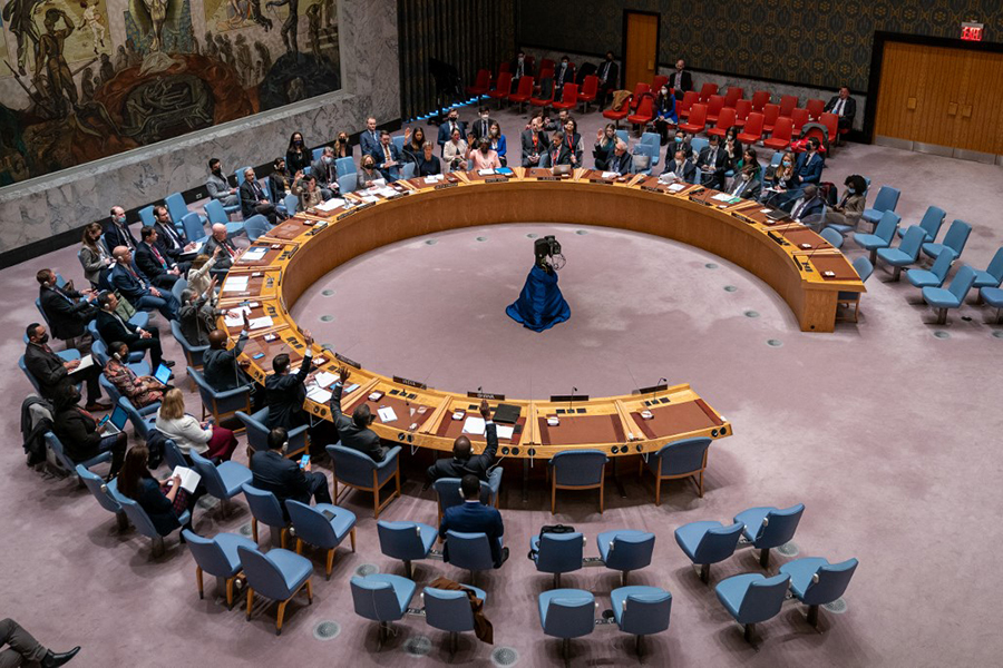 The United Nations Security Council on Wednesday soundly voted down a Russian resolution that said there was a growing humanitarian crisis in Ukraine leaving millions in need of food, water and shelter but failed to mention it was Russia’s invasion that had caused it. Image: David Dee Delgado / Getty Images North America / Getty Images via AFP)