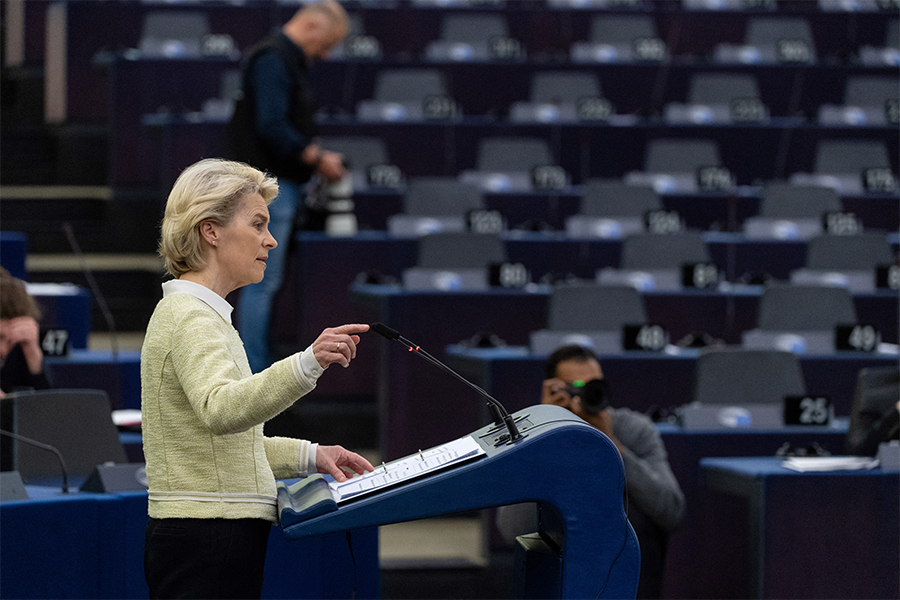 European Commission President Ursula von der Leyen speaks during a debate regarding economic sanctions against Russia, during a plenary session at the European Parliament in Strasbourg, eastern France, on May 4, 2022.​ (Credits: PATRICK HERTZOG / AFP)

