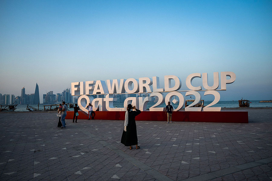 The carbon footprint of the soccer world cup in Qatar would amount to six million tons of CO2 equivalent, which the world cup will emit.
Image: Jewel Samad / AFP 