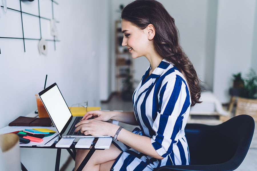 When you’re at home working, you’re still “at work.” Fully dress for the part, especially if there’s a chance you may have to appear on camera for scheduled video conferencing calls.
Image: Shutterstock