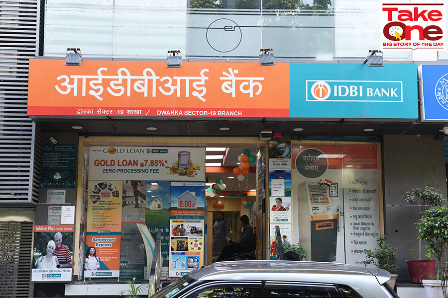 IDBI Bank, a subsidiary of  LIC, which by legacy has been largely focussed on corporate banking, is finally up for a strategic sale from its two promoters, LIC and the Government of India (GoI).
Image: Amit Verma