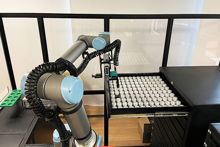 A robot-assisted perfume laboratory provides access to multiple fragrances