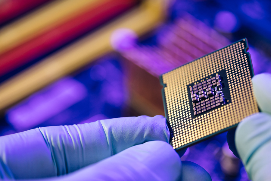 U.S. government ordered Nvidia – an American semiconductor chip manufacturer – to stop exporting cutting edge chips used in artificial intelligence to China
Image: Shutterstock