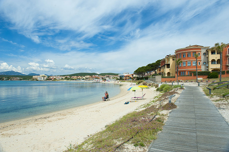 In Castelsardo, tourists and elderly people largely keep the Sardinian town alive.
Image: Enrico Spanu/REDA&CO/Universal Images Group via Getty Images