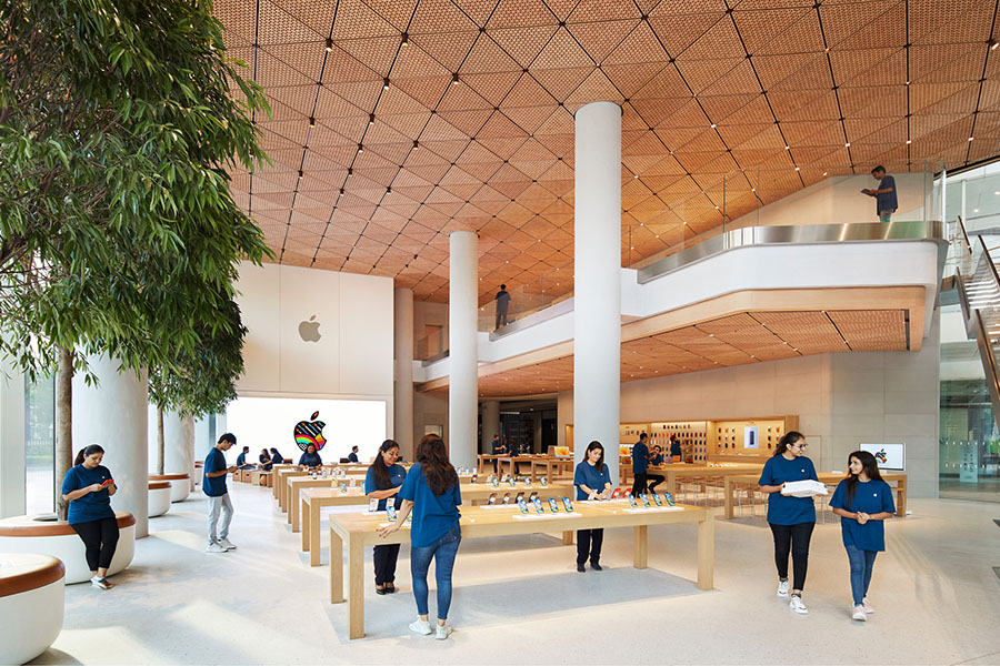 Apple will open its first retail store on April 18 in financial hub of Mumbai