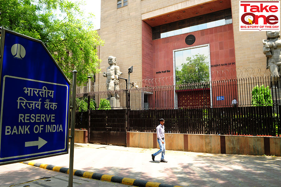 The Reserve Bank of India’s credit policy meeting minutes are a lesson on how to move in a dark room. 
Image: Getty Images