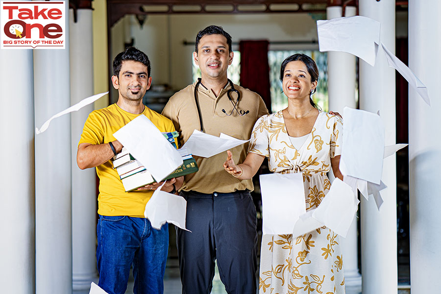 L to R: Priyaank Choubey, Deepu Sebin and Nimmi Cherian, Cofounders, DailyRounds Image: Arunchandra Bose for Forbes India 