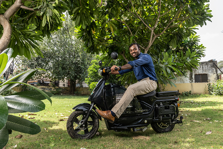 Kushagra Srivastava, Co-Founder and CEO at Chakr Innovation, posing with an E-bike running on an indigenous battery. Gurugram, India. 17th August, 2023.
Image: Amit Verma