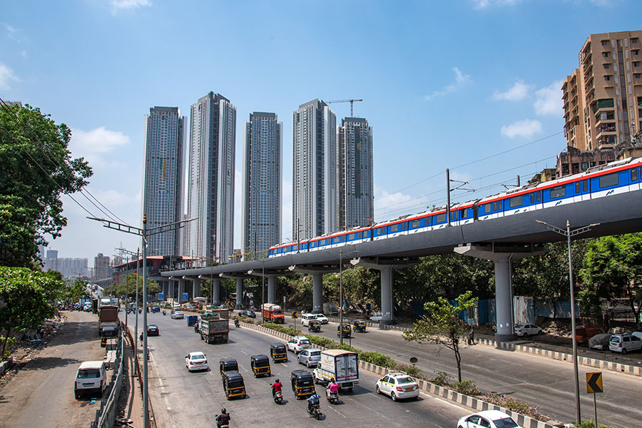 The government has now identified one hundred critical transport infrastructure projects for last- and first-mile connectivity for the ports, coal, steel, fertiliser, and food grains sectors, where it intends to ramp up investments. Image: Parikh Mahendra N /  Shutterstock
