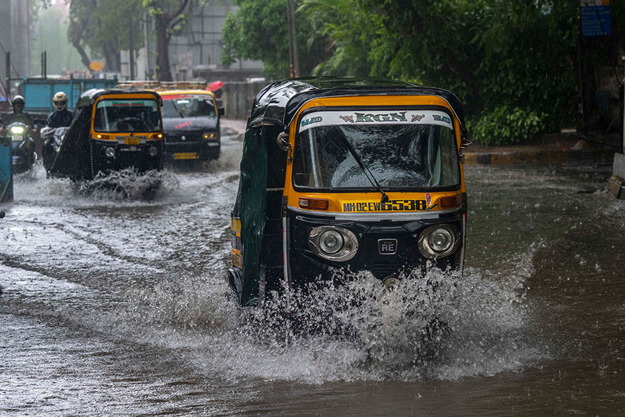 Despite having a delayed start the southwest monsoon has covered the entire country six days early, according to the IMD. Image: Vijay Bate/Hindustan Times via Getty Images