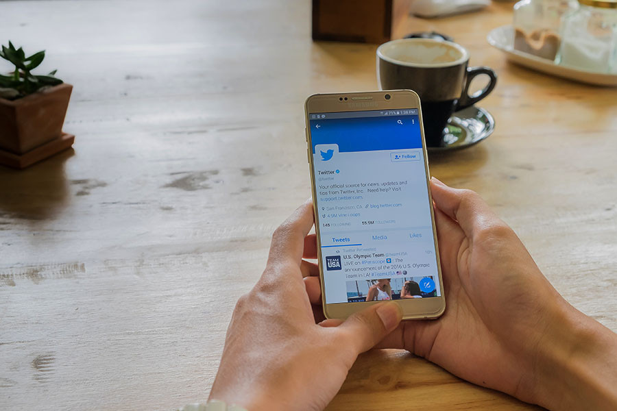 Since the morning of July 1, Twitter users have been expressing their dissatisfaction with tweet loading issues, which included error messages indicating that they had exceeded the rate limit. Image: Shutterstock