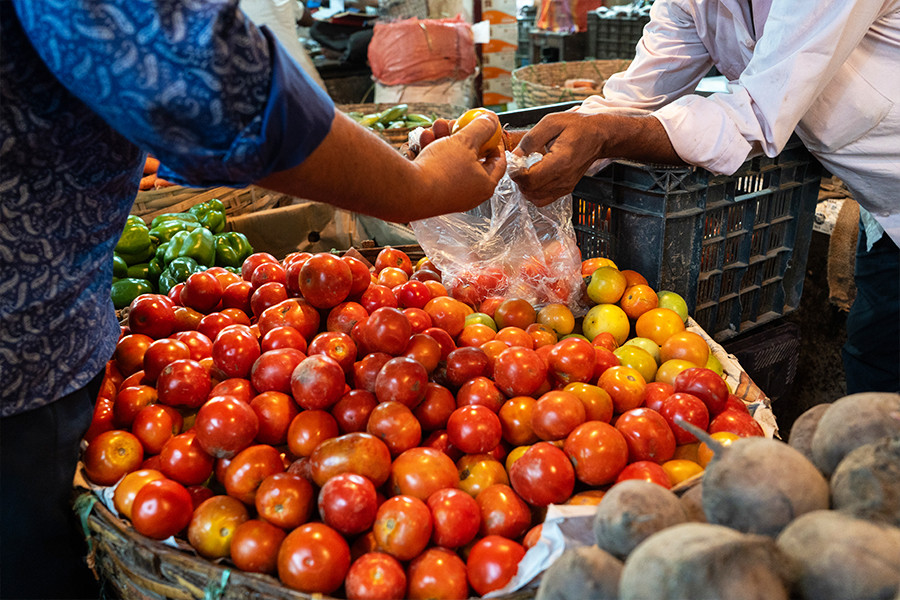 67 percent Indian households paid over Rs80 kg for tomatoes in recent times. Image: Getty Images