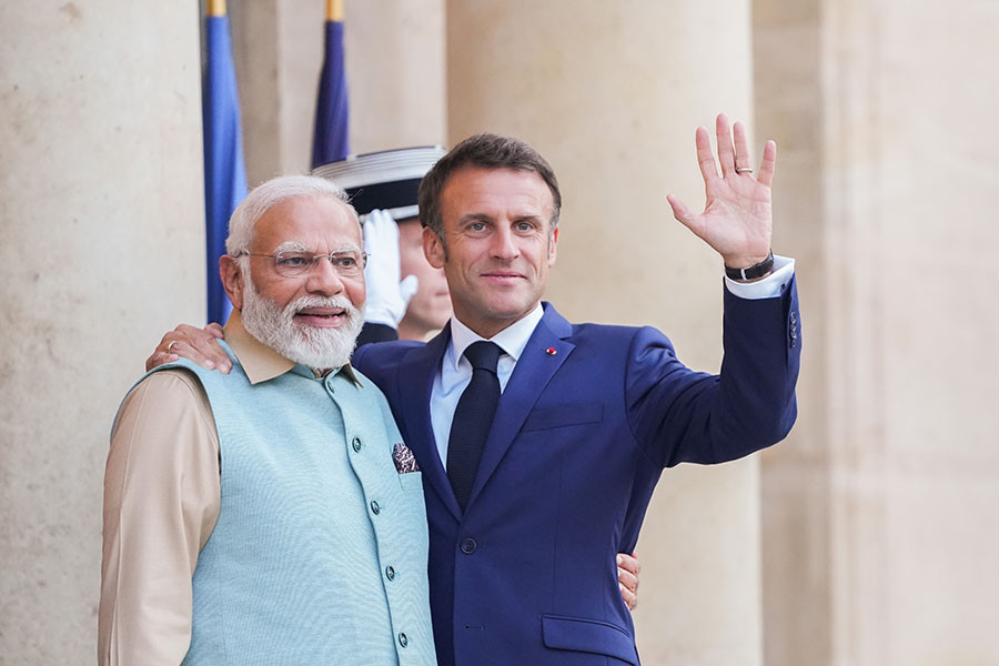Indian Prime Minister Narendra Modi and France's President Emmanuel Macron. Image: Nathan Laine/Bloomberg via Getty Images