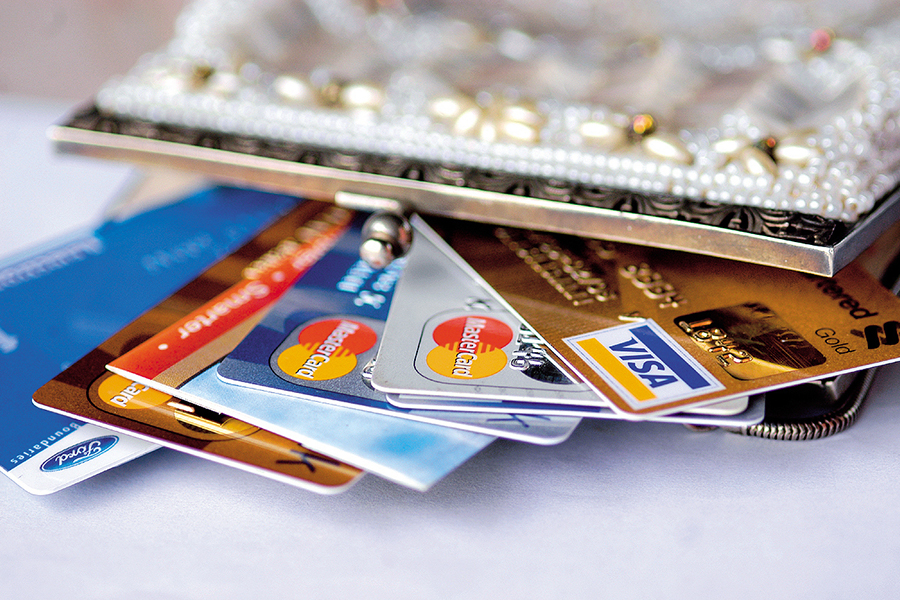 Credit card defaults have surged sharply in FY23 rising from Rs3,122 crore to Rs4,073 crore
Image: Shutterstock