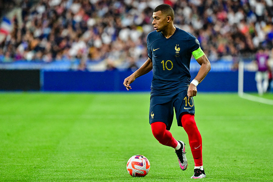 If Kylian Mbappé takes up Al-Hilal's deal, he could join others like Cristiano Ronaldo and Karim Benzema in the Saudi Pro League; Image: Christian Liewig - Corbis/Getty Images


