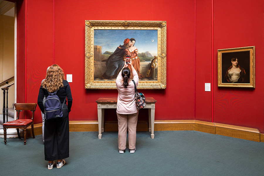 
On average, the multi-day benefits of an art museum experience were equivalent to 5 per person per visit in economic value, the study states. Image: Shutterstock