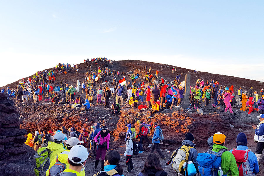 Crowds at Mount Fuji could be larger than usual due to the relaxation of Covid restrictions. Image: Shutterstock