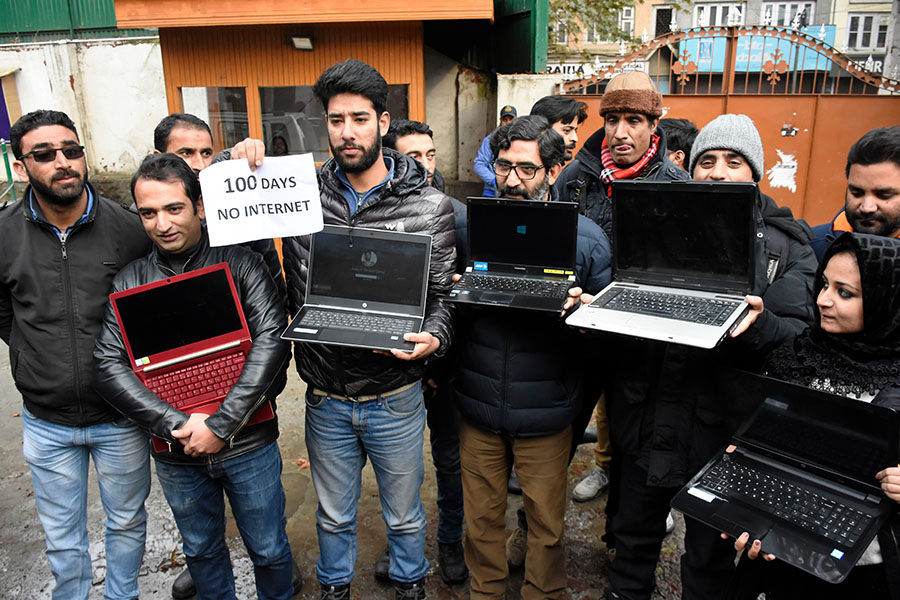 In August 2019, the Indian government blocked all communications in Jammu and Kashmir to prevent protests over the abrogation of Article 370 cutting off access to 4G internet for 500 days. Image: Muzamil Mattoo/NurPhoto via Getty Images

