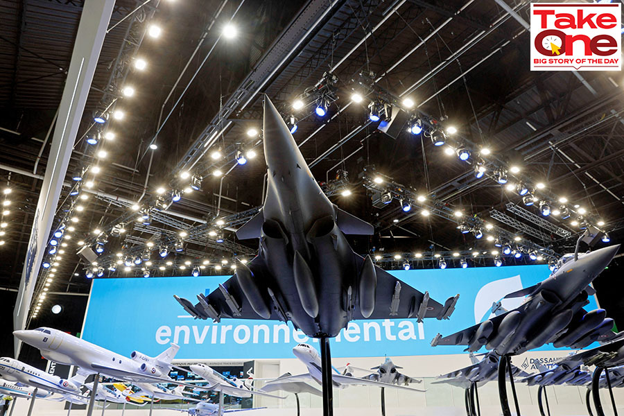 
A model of the Rafale C fighter jet, manufactured by Dassault Aviation, is displayed during the 54th International Paris Airshow at Le Bourget Airport near Paris, France, June 18, 2023
Image: Benoit Tessier / Reuters