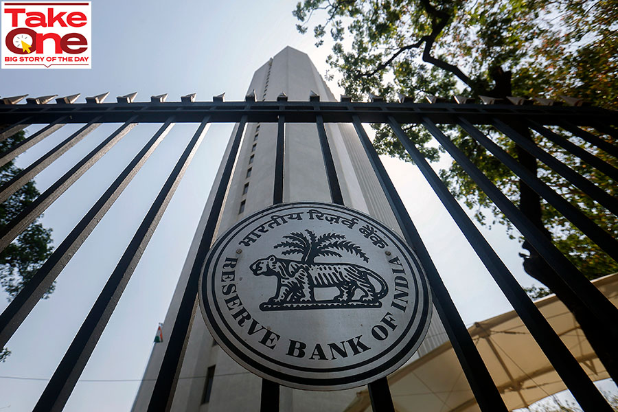 The Reserve Bank of India’s year-long battle to rein in inflation—within its target of 4 percent with a margin of plus or minus 2 percent—is showing some results.  