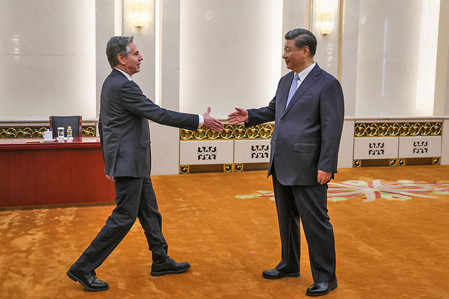 US Secretary of State Antony Blinken (L) shakes hands with China's President Xi Jinping in the Great Hall of the People in Beijing on June 19, 2023.Image: Leah Millis / Pool / AFP 