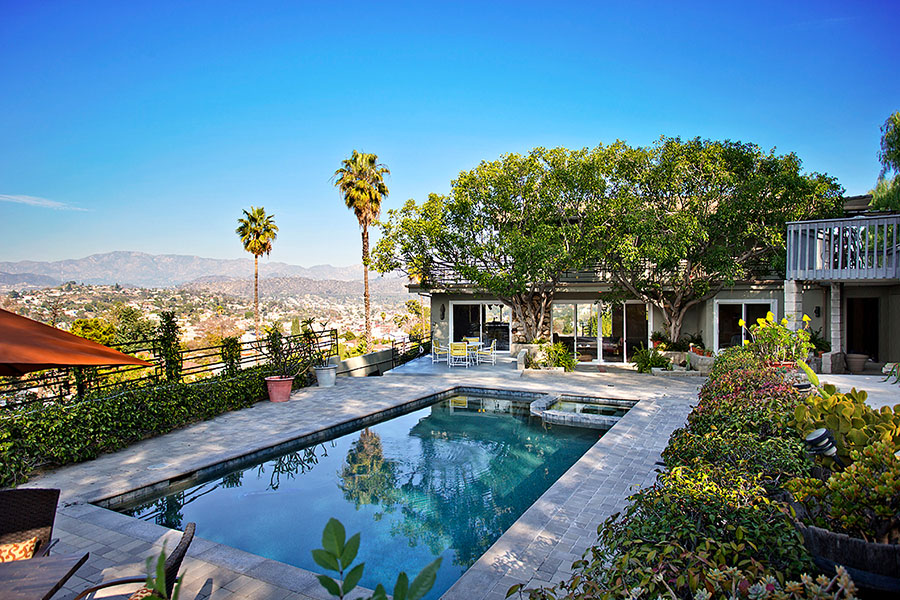 Pool house with a view, Los Angeles, California, US. Image credit: Airbnb