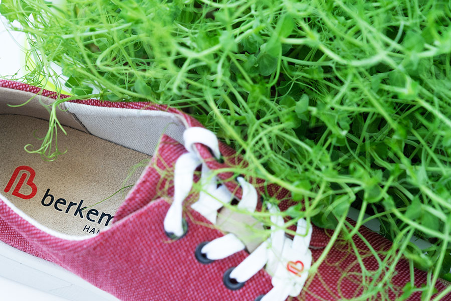 
Sneakers are going green thanks to upcycling, a trendy technique that reduces waste and combats overproduction.
Image: Shutterstock