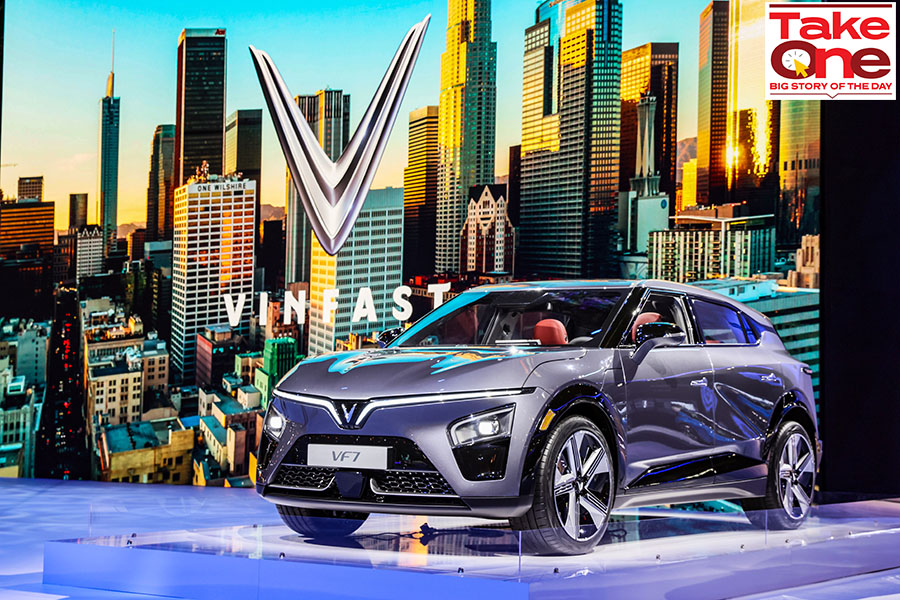 The all-electric Vinfast VF7 is on display at the 2022 Los Angeles Auto Show on November 18, 2022 in Los Angeles, California.
Image: Josh Lefkowitz /Getty Images 