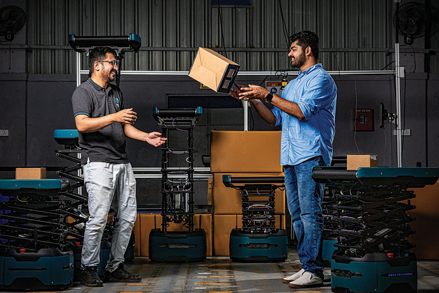  Shahid Memon (left), co-founder and CTO, and Pramod Ghadge, co-founder and CEO, Unbox Robotics Labs
Image: Shailendra Pardeshi for Forbes India