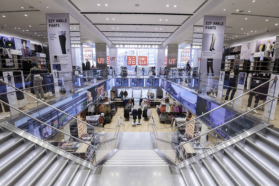 UNIQLO DLF CyberHub with its unmatched denims and woollens, came to New Delhi in 2019 and is arriving with aplomb in Mumbai in October with its dynamic line-up of products.