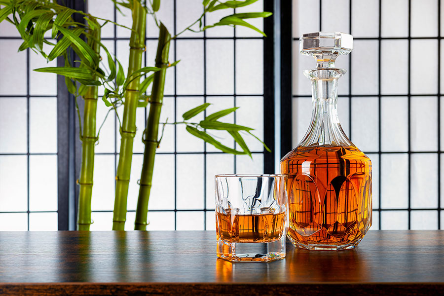 To call their products Japanese whisky, makers must now use water sourced in Japan, and their whisky barrels must be stored in Japan for at least three years, among other rules.
Image: Shutterstock