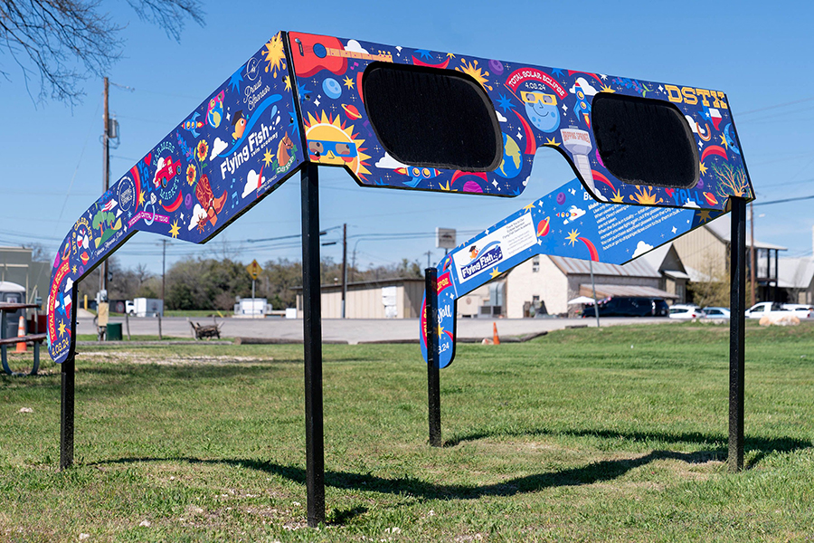 
The City of Dripping Springs, Texas, prepares for the solar eclipse with a set of larger than life glasses on display at Veterans Memorial Park.
Image: Suzanne Cordeiro / AFP©
