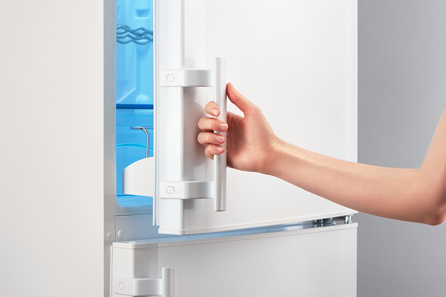 Fluorinated gases will be banned in refrigerators from 2026 at European level. Fluorinated gases will be banned in refrigerators from 2026 at European level.
Image: Shutterstock