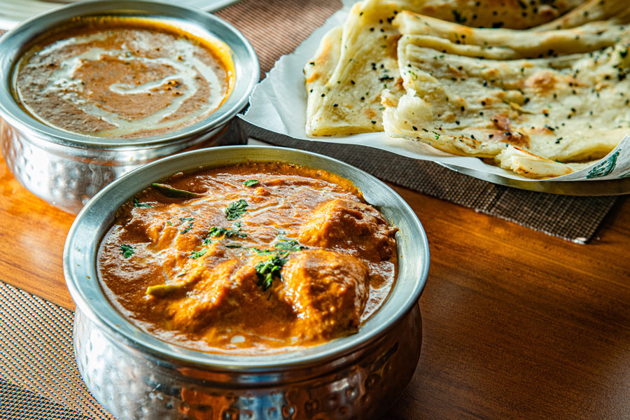 Moti Mahal and Daryaganj, the rival restaurant brands are fighting to ascertain who can flaunt the tag of being the ‘inventors’ of butter chicken and dal makhani.
Image: Shutterstock