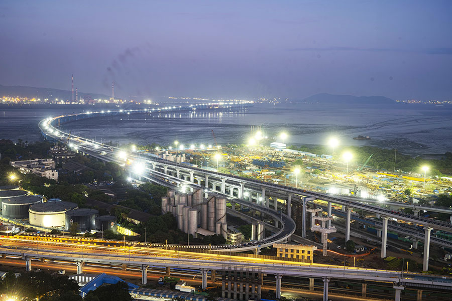 A evening view of the Mumbai Trans Harbour Link in Mumbai, India. Image: Satish Bate/Hindustan Times via Getty Images