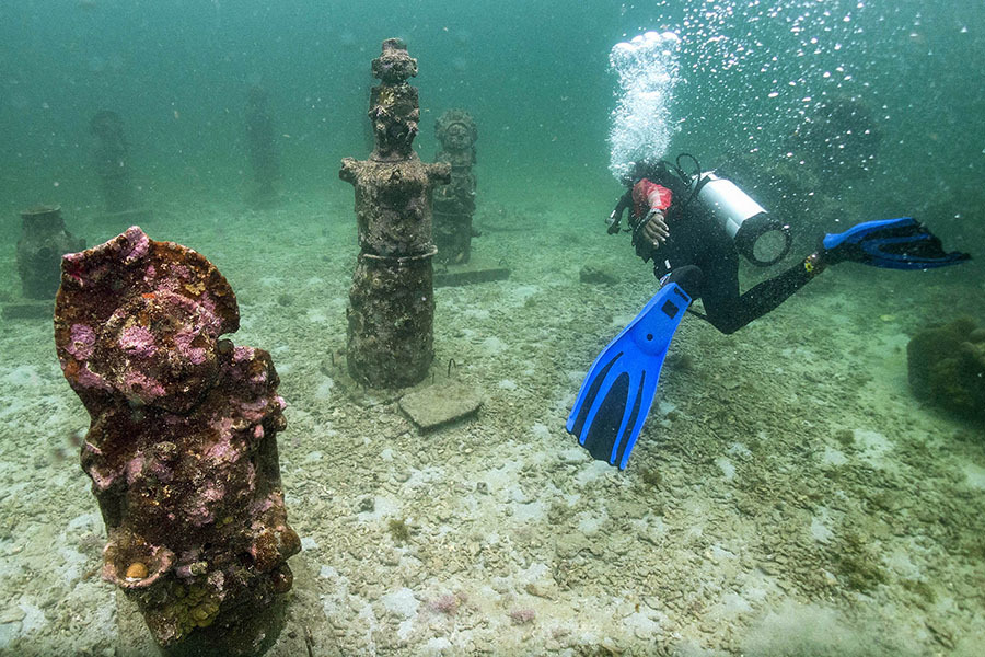 In the Colombian Caribbean an underwater museum protects coral reefs threatened by tourism and climate change. Image: Photography Luis ACOSTA / AFP