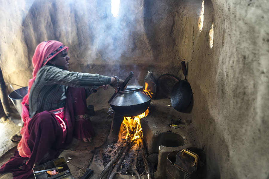 A third of the world cooks with fuels which produce harmful fumes when burned, including wood, charcoal, coal, animal dung and agricultural waste. Image credit: Shutterstock